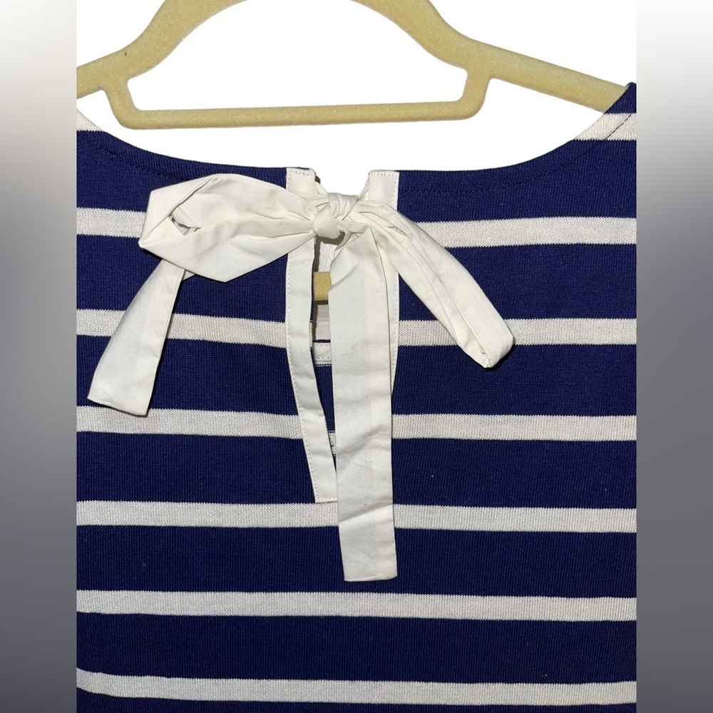 Loft - Sleeveless knit blouse with back bow - Size M - Picture 4 of 4